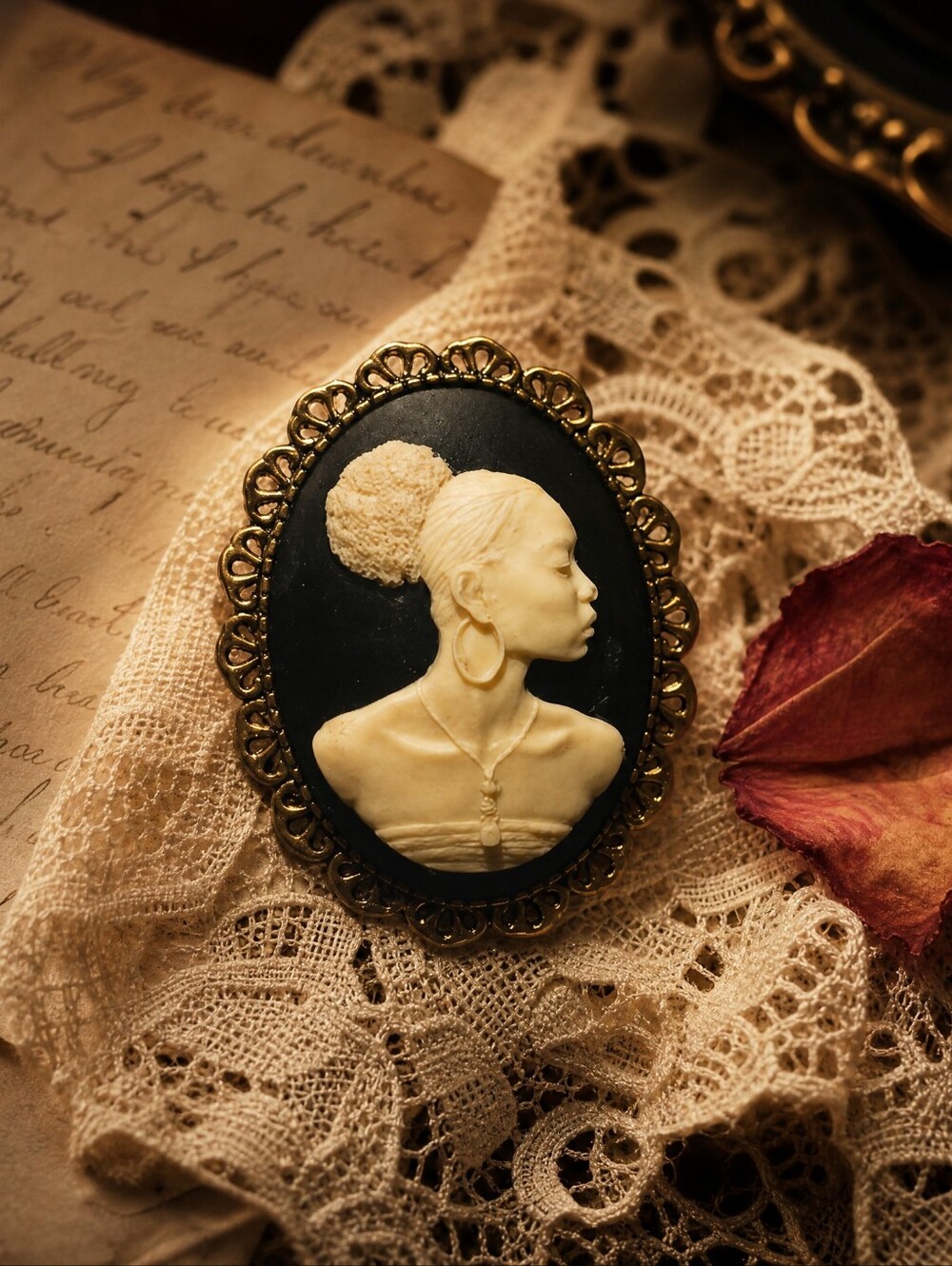 Elegant Vintage Statement Cameo Brooch Pin | Ornate Gold Filigree Frame